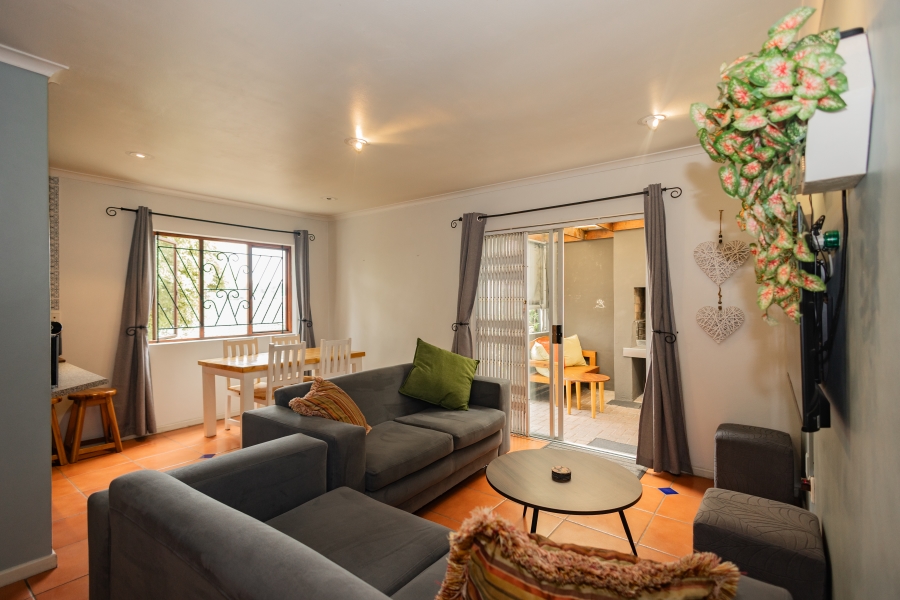 3 Bedroom Property for Sale in The Crest Western Cape